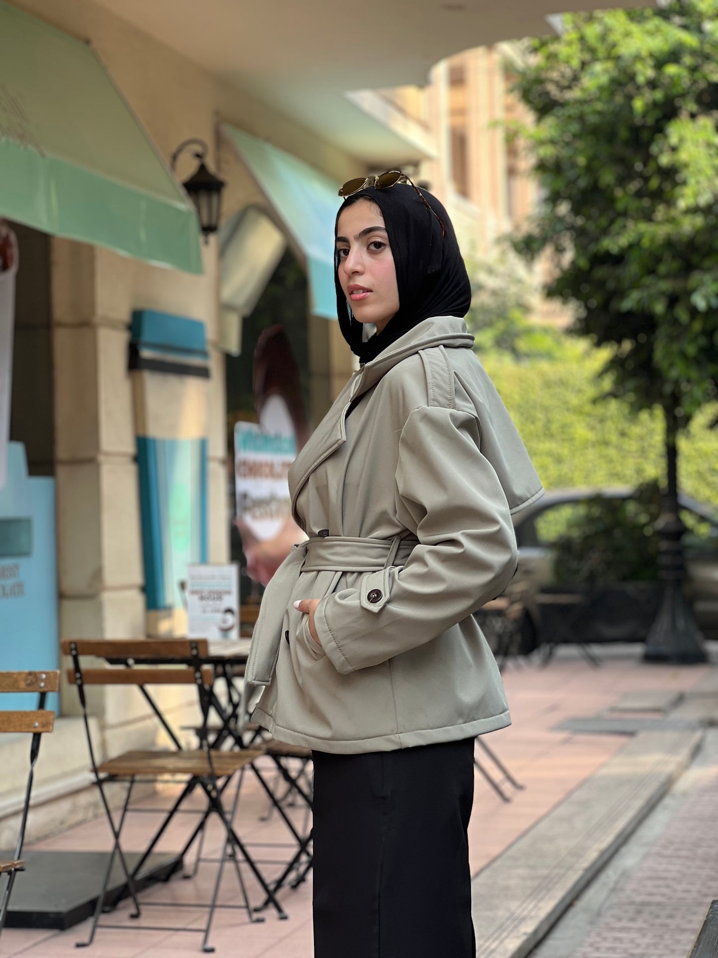 Midnight trench in mint